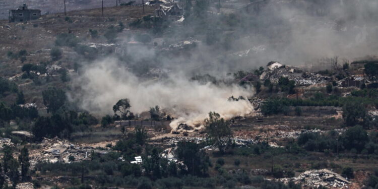 Beirut, ‘almeno 4 morti con 2 donne nei raid israeliani nel sud del Libano’
