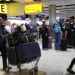 I cieli Gb verso il ritorno alla normalità dopo il caos dei voli