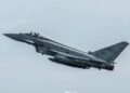 Attacco a base aerea in Arabia Saudita, colpito F-2000 italiano. Crosetto: “Nessun militare coinvolto”