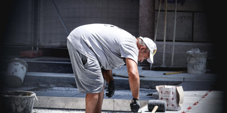 Aumentati del 65% gli over 55 al lavoro negli ultimi sei anni