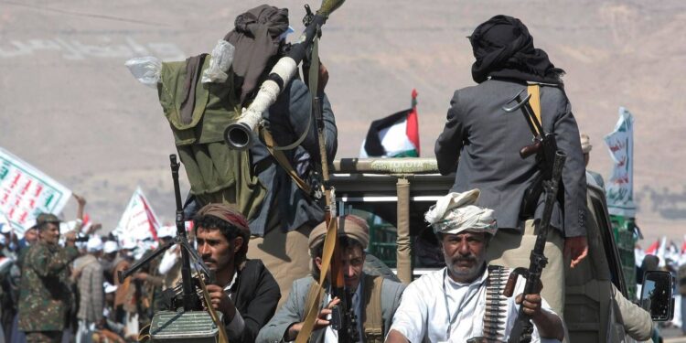 Yemen, gli Houthi: “Non siamo in guerra con l’Italia, non sostenga aggressioni”
