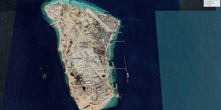 Iran, media: petroliera di Teheran colpita da missili Usa sull’isola di Kharg