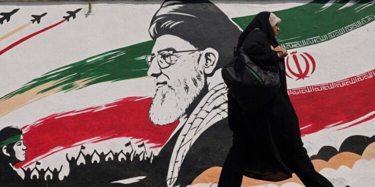 Iran, Nyt: “Teheran propone a Usa piano di 7 giorni per fine guerra e riapertura Hormuz”