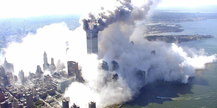 11 settembre, 25 anni dopo: da Trump al Pentagono a Vance e Biden a Ground Zero, le commemorazioni