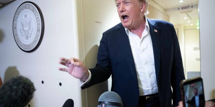 Trump: “Rischi Intelligenza artificiale sono bufale, come cambiamento climatico”