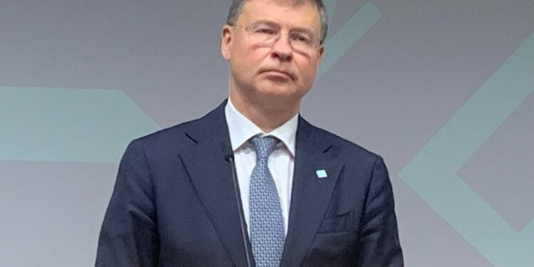 Ue: via libera agli Stati per tassare gli extraprofitti energetici.**