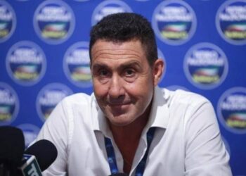 Sondaggio politico, Fratelli d’Italia e Pd calano. Vannacci decisivo per centrodestra