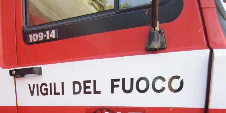 Doppia tromba marina nel Trapanese, danni e feriti