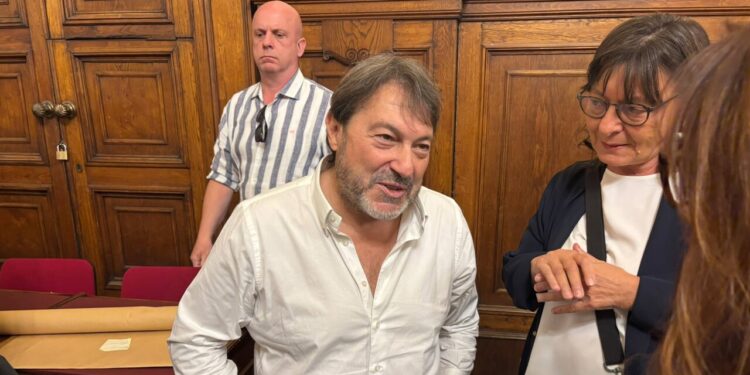 Convegno sulla Rai a Bari, a sorpresa arriva Sigfrido Ranucci