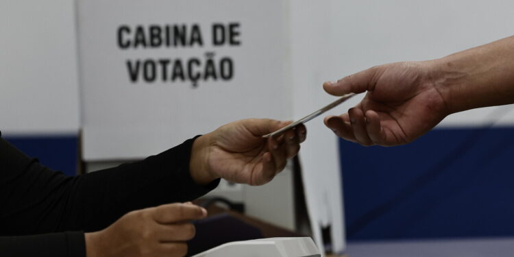 Scambio di denunce agli organi elettorali tra Bolsonaro e Lula