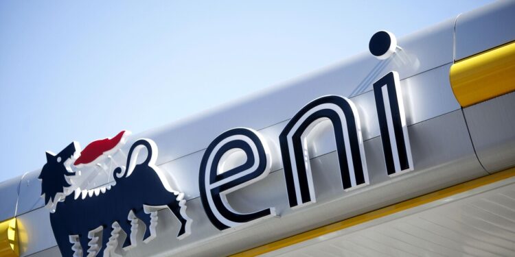 Eni, price cap resta ma prezzo gasolio alla pompa aumenta senza taglio accise