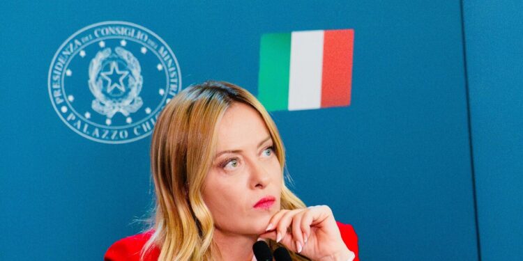 Il voto a maggio più vicino, e Meloni tutela la sua voce dai deepfake