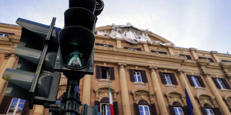 Btp all’asta il 13 ottobre, cedole al 3,95%: i rendimenti e le scadenze