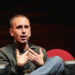 Zerocalcare intervistato dai giovani, parla di ansia e consiglia autodisciplina