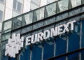 Borsa: l’Europa sale, bene Renault e Stellantis, Milano +1,05%