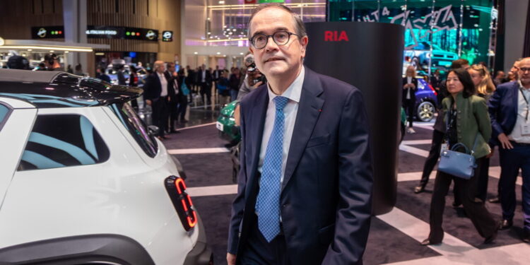 Renault: Provost, ‘l’Europa acceleri sull’auto, a rischio l’industria’