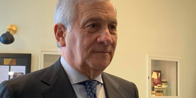 Lieve malore per Tajani, solo uno sbalzo di pressione: il ministro sta bene