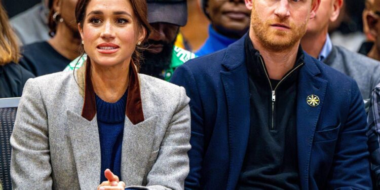 Harry e Meghan torneranno in Usa per Natale? “Sandringham sarebbe troppo imbarazzante”