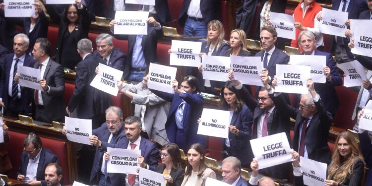Legge elettorale, opposizione all’attacco: lunedì i ricorsi alla Corte Costituzionale