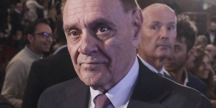 Mastella e la lotta al tumore: “Ho iniziato le cure tra medicina e fede”