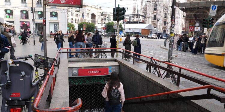 Sciopero ATM Milano oggi, metro, tram e bus a rischio: orari e fasce garantite