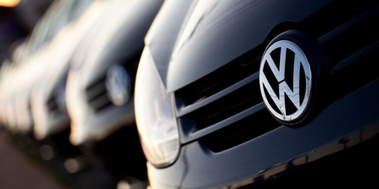 Volkswagen, la strategia per l’Europa: auto prodotte nel continente e nuovi modelli elettrici